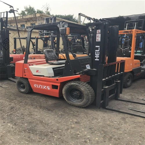 龍口二手合力叉車租賃與銷售，銳飛工程機(jī)械提供專業(yè)叉車解決方案